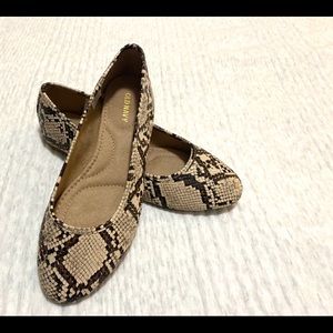 NWOT Old Navy Snake Print Flats 7